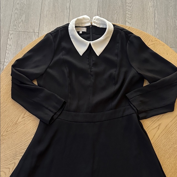 Hobbs londond Elegant Black Dress with White Collar US size 8 - Picture 2 of 5